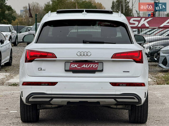 Ауди Ку 5 2021 в Киеве на Automoto.ua Белый Ауди Ку 5, объемом двигателя 2 л и пробегом 44 тыс. км за 41999 $, фото 6 на Automoto.ua