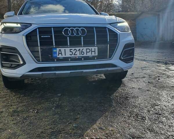 Белый Ауди Ку 5, объемом двигателя 1.98 л и пробегом 37 тыс. км за 42000 $, фото 4 на Automoto.ua