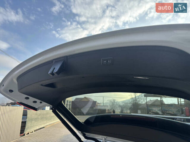 Белый Ауди Ку 5, объемом двигателя 2 л и пробегом 62 тыс. км за 30990 $, фото 48 на Automoto.ua