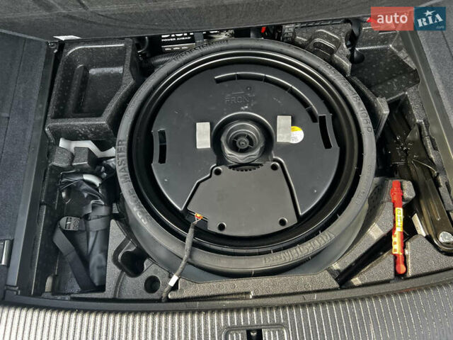 Білий Ауді Ку 5, об'ємом двигуна 1.98 л та пробігом 172 тис. км за 27777 $, фото 22 на Automoto.ua