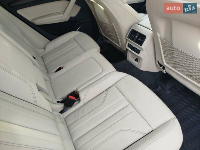 Білий Ауді Ку 5, об'ємом двигуна 1.98 л та пробігом 71 тис. км за 40300 $, фото 6 на Automoto.ua