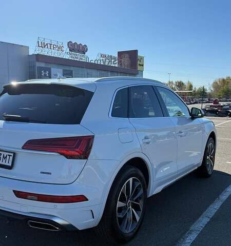 Белый Ауди Ку 5, объемом двигателя 2 л и пробегом 57 тыс. км за 34000 $, фото 3 на Automoto.ua