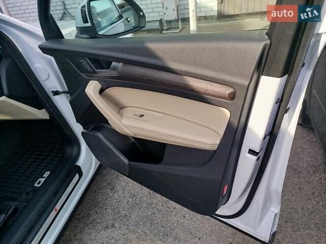 Білий Ауді Ку 5, об'ємом двигуна 1.98 л та пробігом 71 тис. км за 42700 $, фото 22 на Automoto.ua