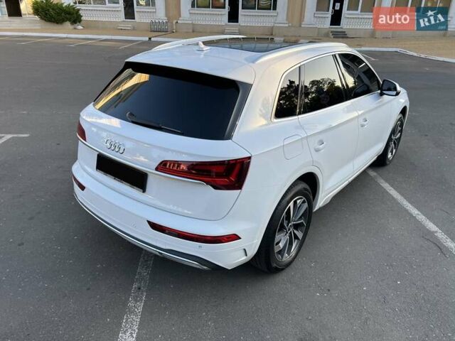 Белый Ауди Ку 5, объемом двигателя 1.98 л и пробегом 49 тыс. км за 36200 $, фото 7 на Automoto.ua
