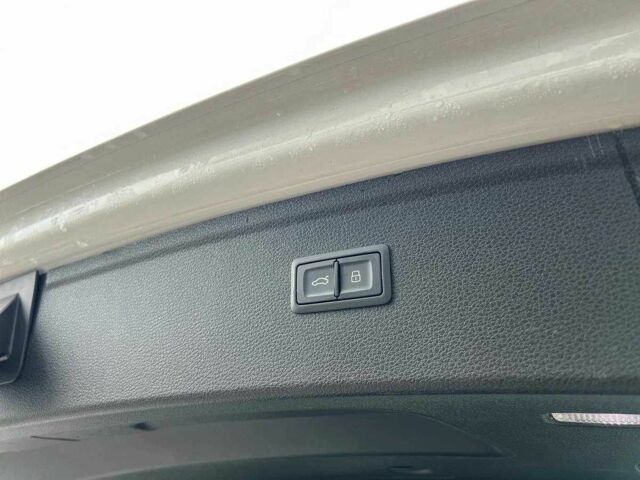 Білий Ауді Ку 5, об'ємом двигуна 2 л та пробігом 40 тис. км за 25500 $, фото 19 на Automoto.ua