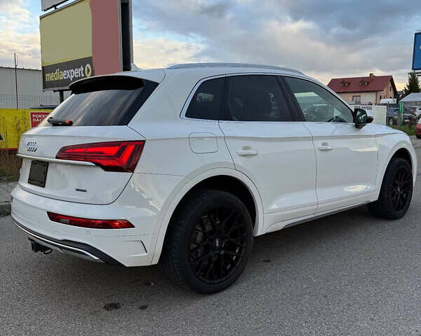 Белый Ауди Ку 5, объемом двигателя 1.98 л и пробегом 215 тыс. км за 26700 $, фото 2 на Automoto.ua