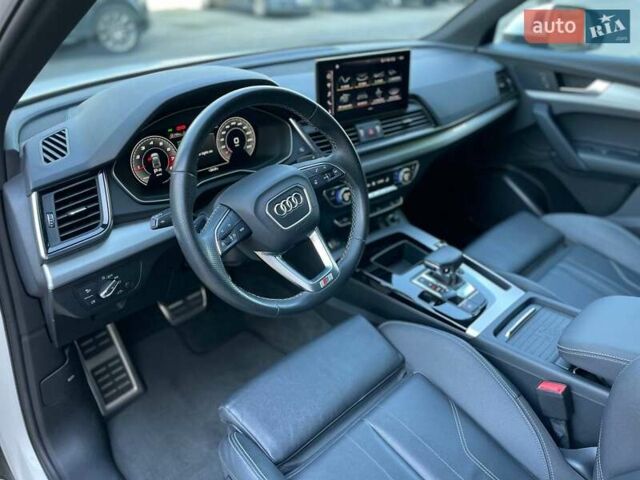 Білий Ауді Ку 5, об'ємом двигуна 1.98 л та пробігом 78 тис. км за 43500 $, фото 12 на Automoto.ua