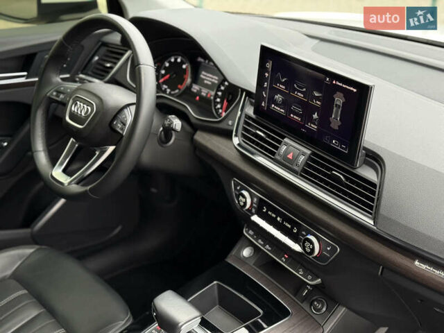 Белый Ауди Ку 5, объемом двигателя 1.98 л и пробегом 92 тыс. км за 34900 $, фото 43 на Automoto.ua