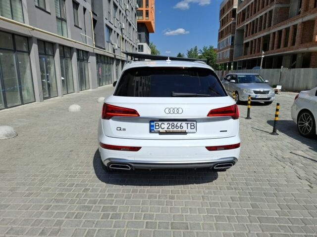 Білий Ауді Ку 5, об'ємом двигуна 2 л та пробігом 25 тис. км за 49900 $, фото 5 на Automoto.ua