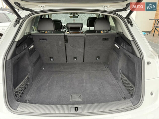 Белый Ауди Ку 5, объемом двигателя 1.98 л и пробегом 59 тыс. км за 33900 $, фото 87 на Automoto.ua