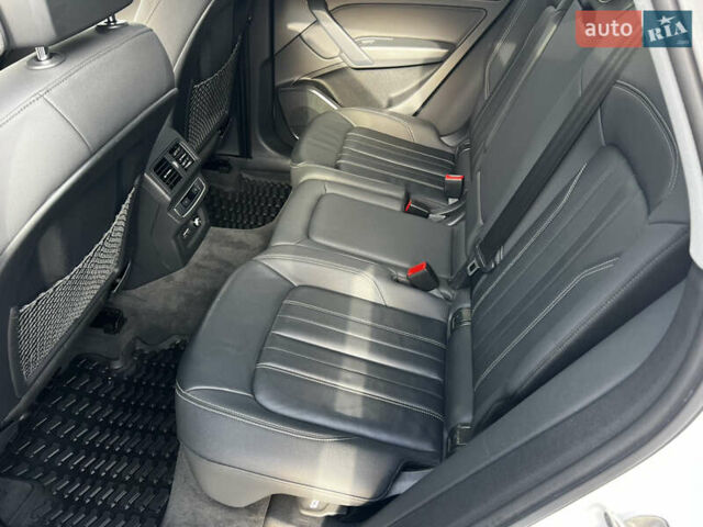 Білий Ауді Ку 5, об'ємом двигуна 1.98 л та пробігом 172 тис. км за 27777 $, фото 24 на Automoto.ua