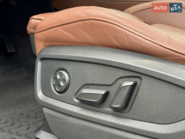 Белый Ауди Ку 5, объемом двигателя 2 л и пробегом 44 тыс. км за 41900 $, фото 16 на Automoto.ua