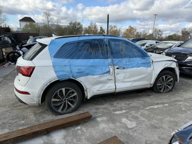 Белый Ауди Ку 5, объемом двигателя 2 л и пробегом 80 тыс. км за 19990 $, фото 6 на Automoto.ua