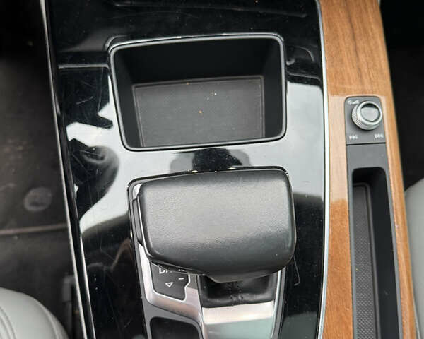 Білий Ауді Ку 5, об'ємом двигуна 1.98 л та пробігом 88 тис. км за 28500 $, фото 39 на Automoto.ua