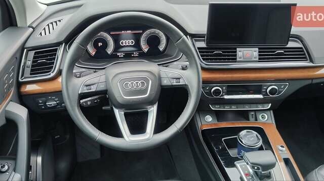 Белый Ауди Ку 5, объемом двигателя 2 л и пробегом 97 тыс. км за 32900 $, фото 29 на Automoto.ua