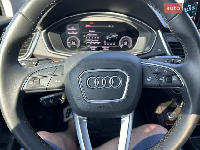 Белый Ауди Ку 5, объемом двигателя 1.98 л и пробегом 38 тыс. км за 54000 $, фото 19 на Automoto.ua