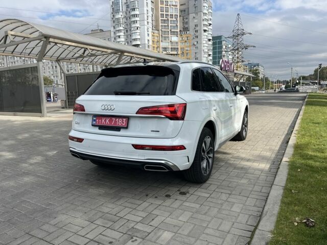 Белый Ауди Ку 5, объемом двигателя 2 л и пробегом 72 тыс. км за 31000 $, фото 4 на Automoto.ua