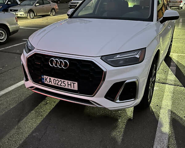 Білий Ауді Ку 5, об'ємом двигуна 1.98 л та пробігом 54 тис. км за 34500 $, фото 13 на Automoto.ua