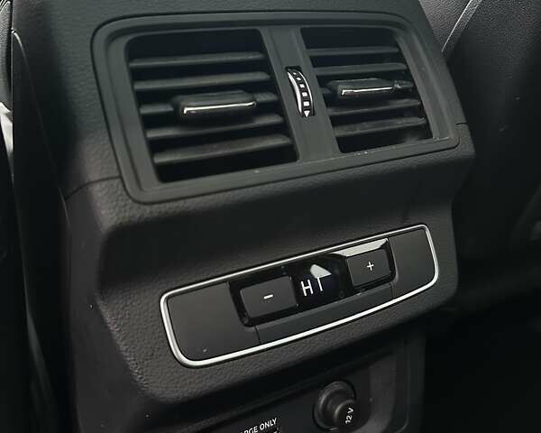 Белый Ауди Ку 5, объемом двигателя 2 л и пробегом 17 тыс. км за 37000 $, фото 29 на Automoto.ua