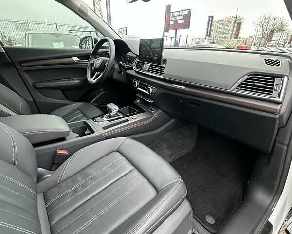 Белый Ауди Ку 5, объемом двигателя 2 л и пробегом 17 тыс. км за 37000 $, фото 27 на Automoto.ua