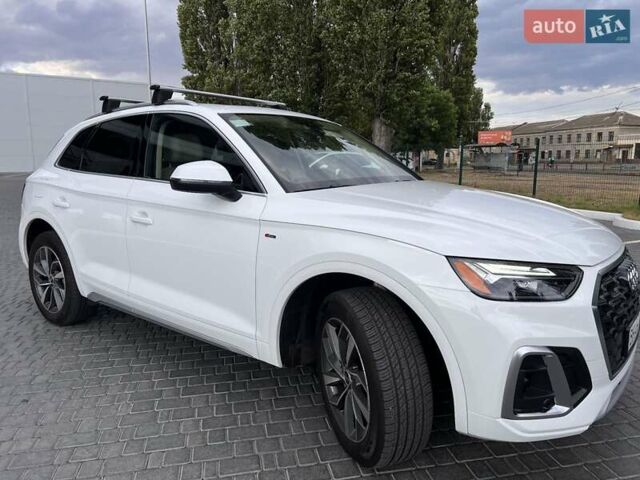 Белый Ауди Ку 5, объемом двигателя 2 л и пробегом 30 тыс. км за 46800 $, фото 4 на Automoto.ua