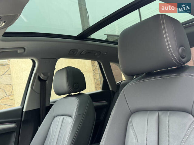 Білий Ауді Ку 5, об'ємом двигуна 1.98 л та пробігом 40 тис. км за 34800 $, фото 9 на Automoto.ua