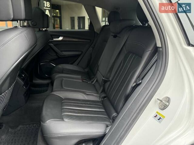 Белый Ауди Ку 5, объемом двигателя 1.98 л и пробегом 73 тыс. км за 31500 $, фото 17 на Automoto.ua