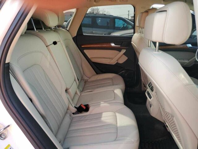 Белый Ауди Ку 5, объемом двигателя 2 л и пробегом 25 тыс. км за 9000 $, фото 10 на Automoto.ua