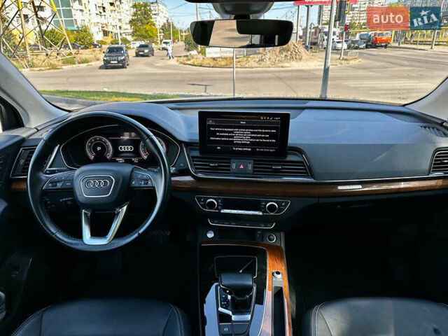Белый Ауди Ку 5, объемом двигателя 2 л и пробегом 72 тыс. км за 31111 $, фото 12 на Automoto.ua
