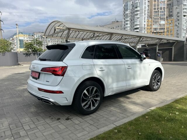 Белый Ауди Ку 5, объемом двигателя 2 л и пробегом 72 тыс. км за 31000 $, фото 2 на Automoto.ua