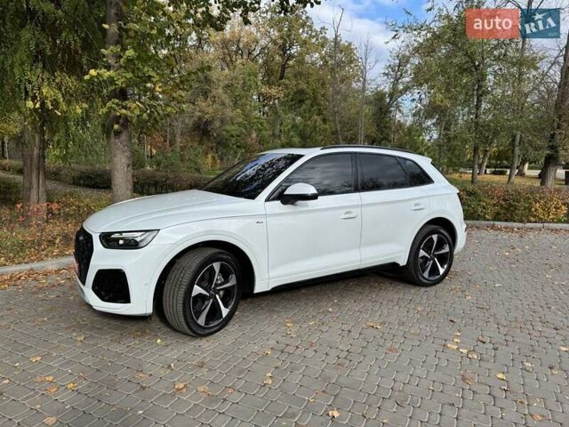 Белый Ауди Ку 5, объемом двигателя 2 л и пробегом 52 тыс. км за 36900 $, фото 14 на Automoto.ua