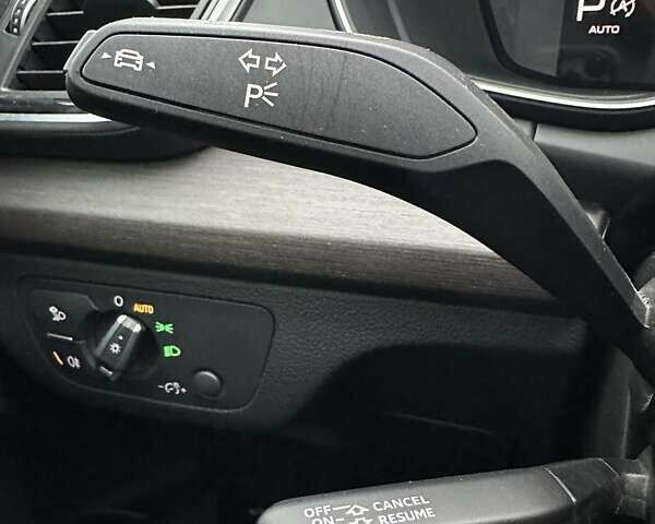 Белый Ауди Ку 5, объемом двигателя 2 л и пробегом 17 тыс. км за 37000 $, фото 42 на Automoto.ua