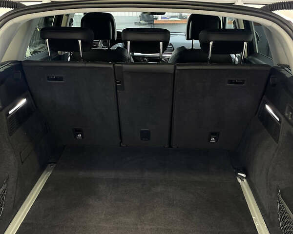 Білий Ауді Ку 5, об'ємом двигуна 2.97 л та пробігом 44 тис. км за 58500 $, фото 10 на Automoto.ua