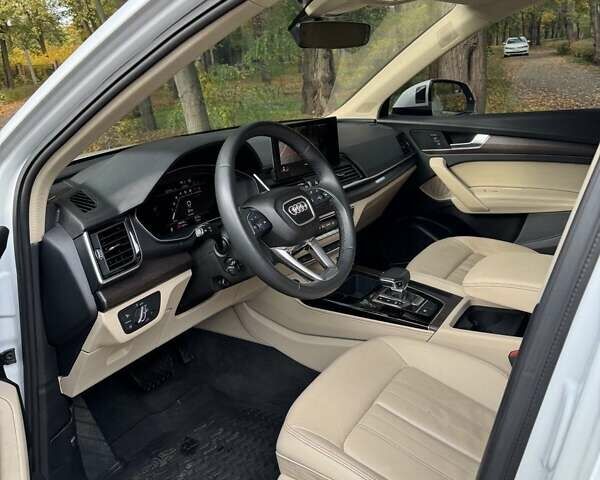 Белый Ауди Ку 5, объемом двигателя 2 л и пробегом 52 тыс. км за 36900 $, фото 20 на Automoto.ua