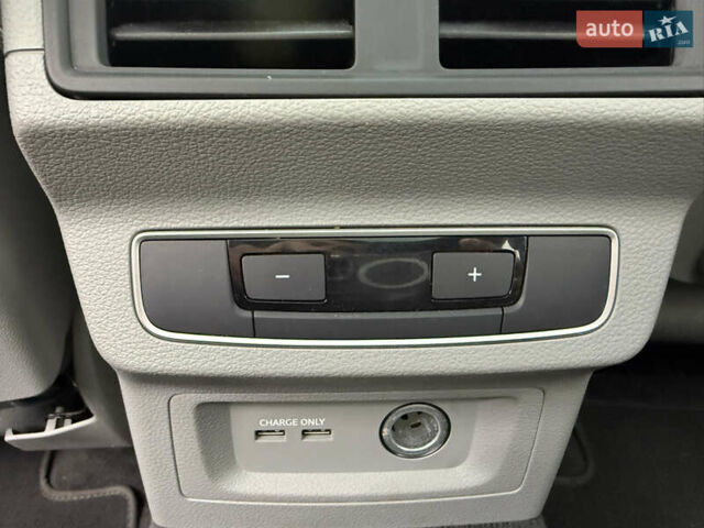 Білий Ауді Ку 5, об'ємом двигуна 1.98 л та пробігом 88 тис. км за 28500 $, фото 25 на Automoto.ua