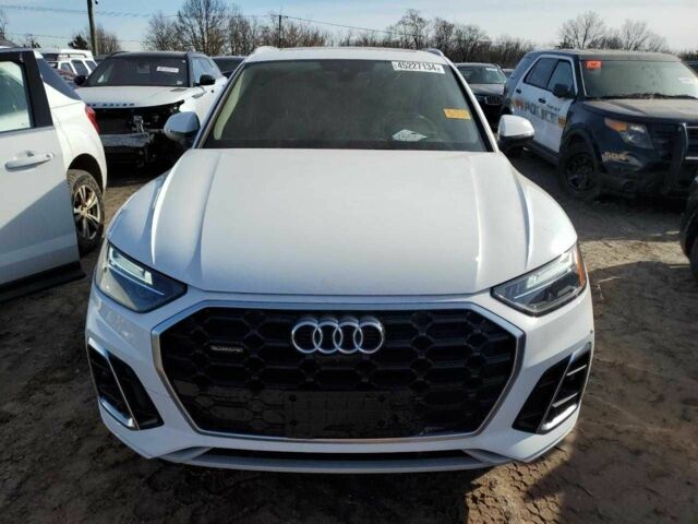 Белый Ауди Ку 5, объемом двигателя 2 л и пробегом 25 тыс. км за 9000 $, фото 4 на Automoto.ua