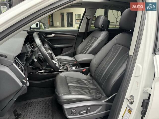 Білий Ауді Ку 5, об'ємом двигуна 1.98 л та пробігом 72 тис. км за 30900 $, фото 13 на Automoto.ua