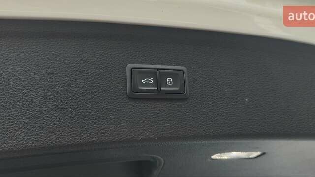 Белый Ауди Ку 5, объемом двигателя 2 л и пробегом 97 тыс. км за 32900 $, фото 50 на Automoto.ua