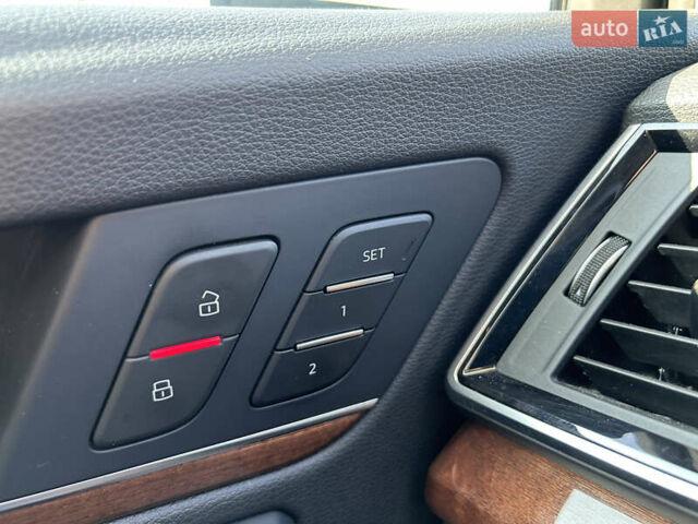 Белый Ауди Ку 5, объемом двигателя 1.98 л и пробегом 38 тыс. км за 54000 $, фото 18 на Automoto.ua