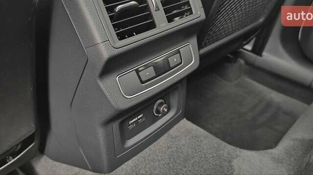 Белый Ауди Ку 5, объемом двигателя 2 л и пробегом 97 тыс. км за 32900 $, фото 35 на Automoto.ua