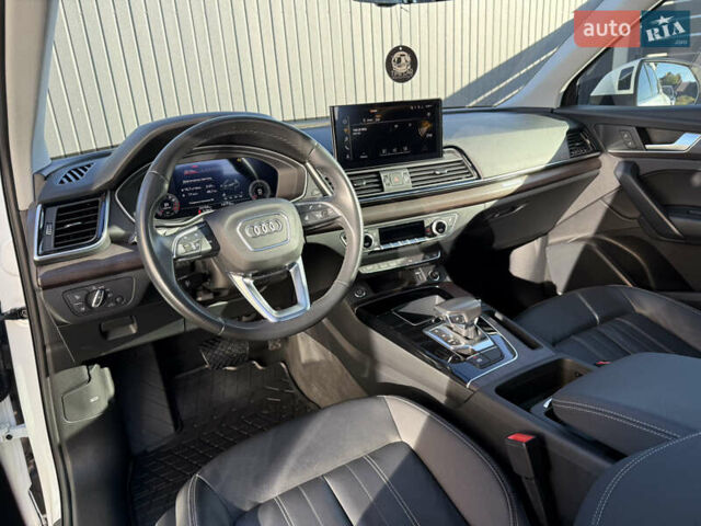 Белый Ауди Ку 5, объемом двигателя 1.98 л и пробегом 55 тыс. км за 33900 $, фото 48 на Automoto.ua