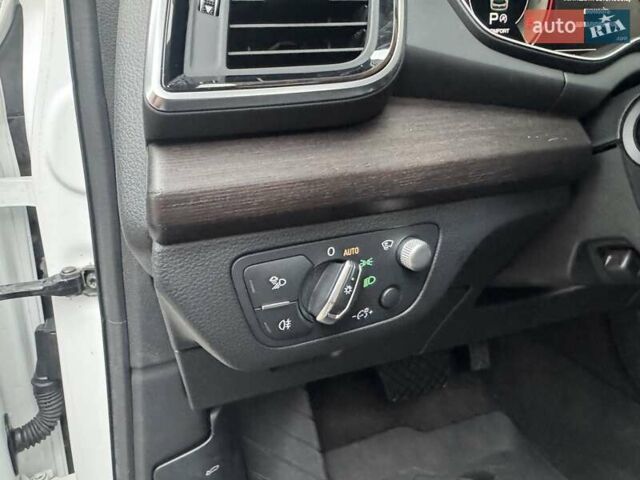 Белый Ауди Ку 5, объемом двигателя 1.98 л и пробегом 73 тыс. км за 31500 $, фото 14 на Automoto.ua