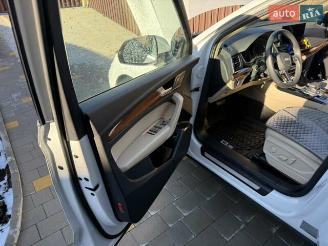 Белый Ауди Ку 5, объемом двигателя 2 л и пробегом 20 тыс. км за 35000 $, фото 17 на Automoto.ua