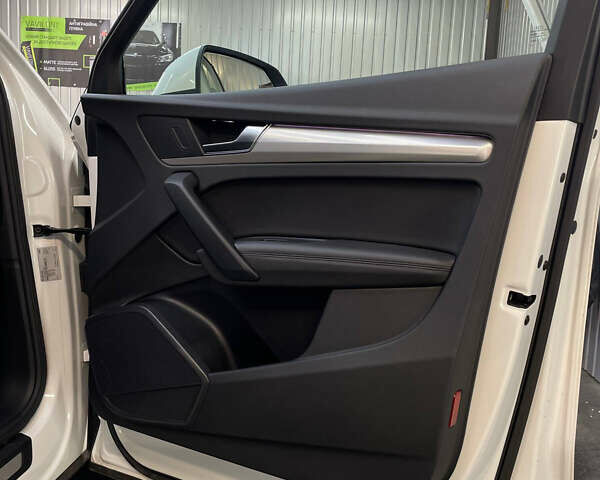 Білий Ауді Ку 5, об'ємом двигуна 2.97 л та пробігом 44 тис. км за 58500 $, фото 9 на Automoto.ua