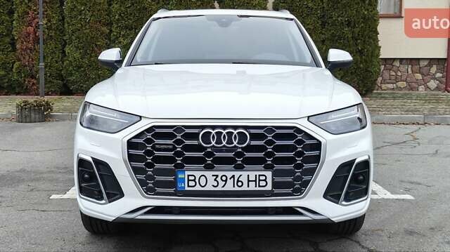 Белый Ауди Ку 5, объемом двигателя 2 л и пробегом 97 тыс. км за 32900 $, фото 2 на Automoto.ua