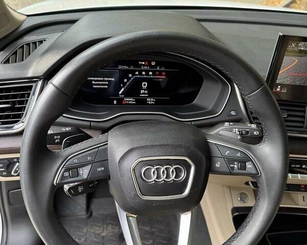 Белый Ауди Ку 5, объемом двигателя 2 л и пробегом 52 тыс. км за 36900 $, фото 22 на Automoto.ua