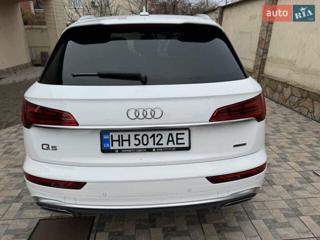 Білий Ауді Ку 5, об'ємом двигуна 1.98 л та пробігом 40 тис. км за 34800 $, фото 6 на Automoto.ua
