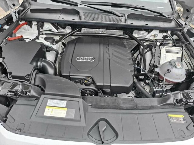 Белый Ауди Ку 5, объемом двигателя 2 л и пробегом 27 тыс. км за 19600 $, фото 7 на Automoto.ua