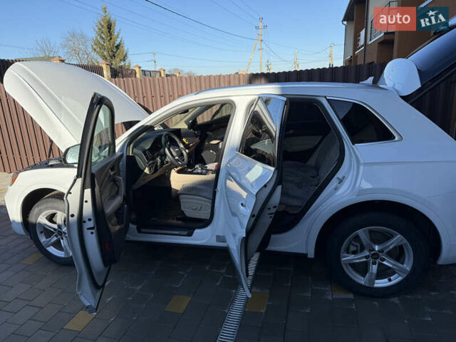 Белый Ауди Ку 5, объемом двигателя 2 л и пробегом 20 тыс. км за 35000 $, фото 24 на Automoto.ua