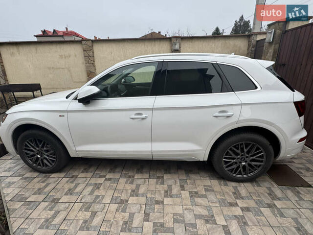 Білий Ауді Ку 5, об'ємом двигуна 1.98 л та пробігом 40 тис. км за 34800 $, фото 3 на Automoto.ua